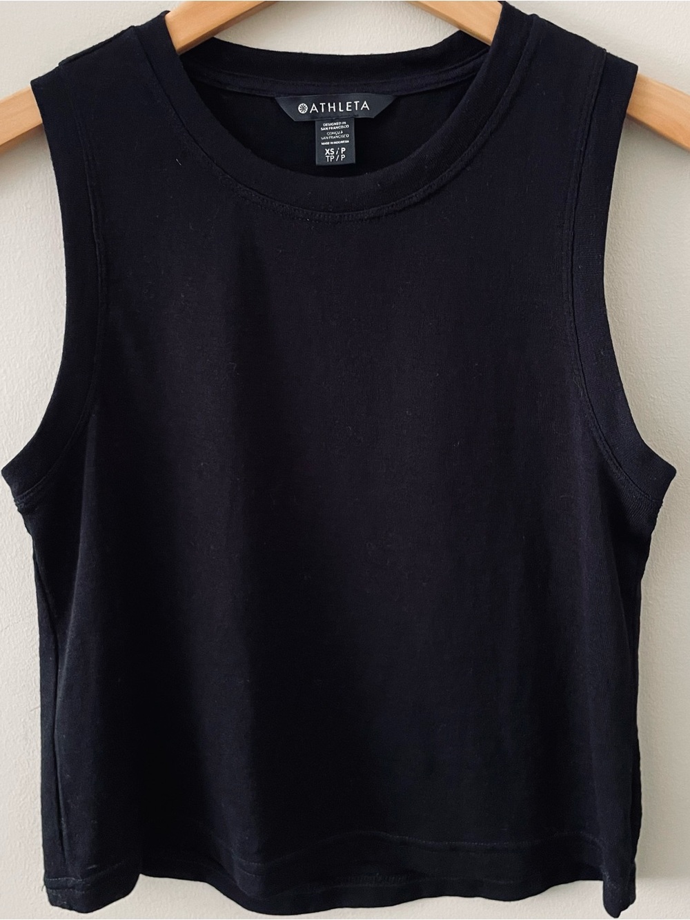 Athleta Black Sleeveless Muscle Tank